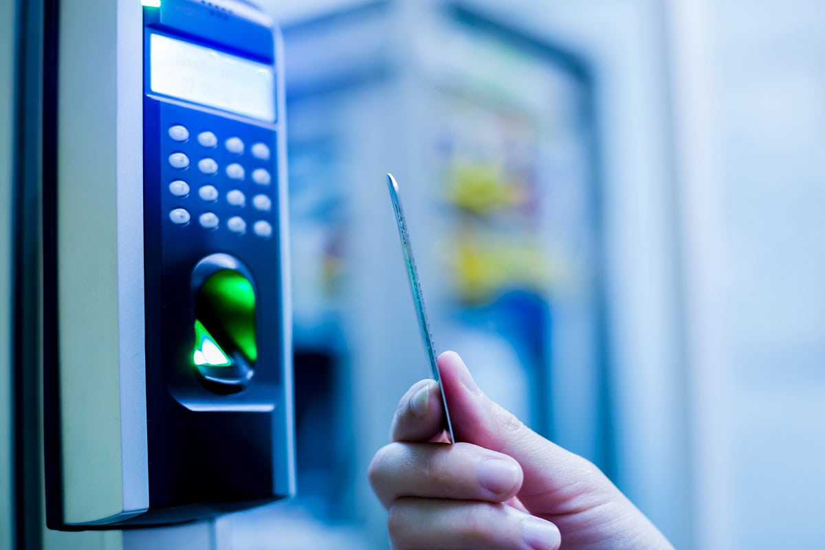 เปรียบเทียบ Access Control